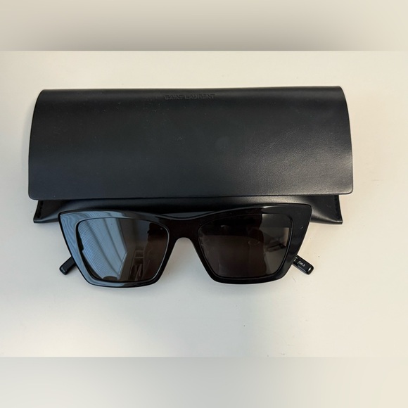 Saint Laurent Sunglasses - Picture 4 of 12